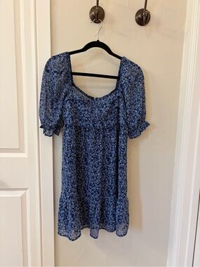 NWT Francesca’s Blue Floral Puff Sleeve Mini Dress
